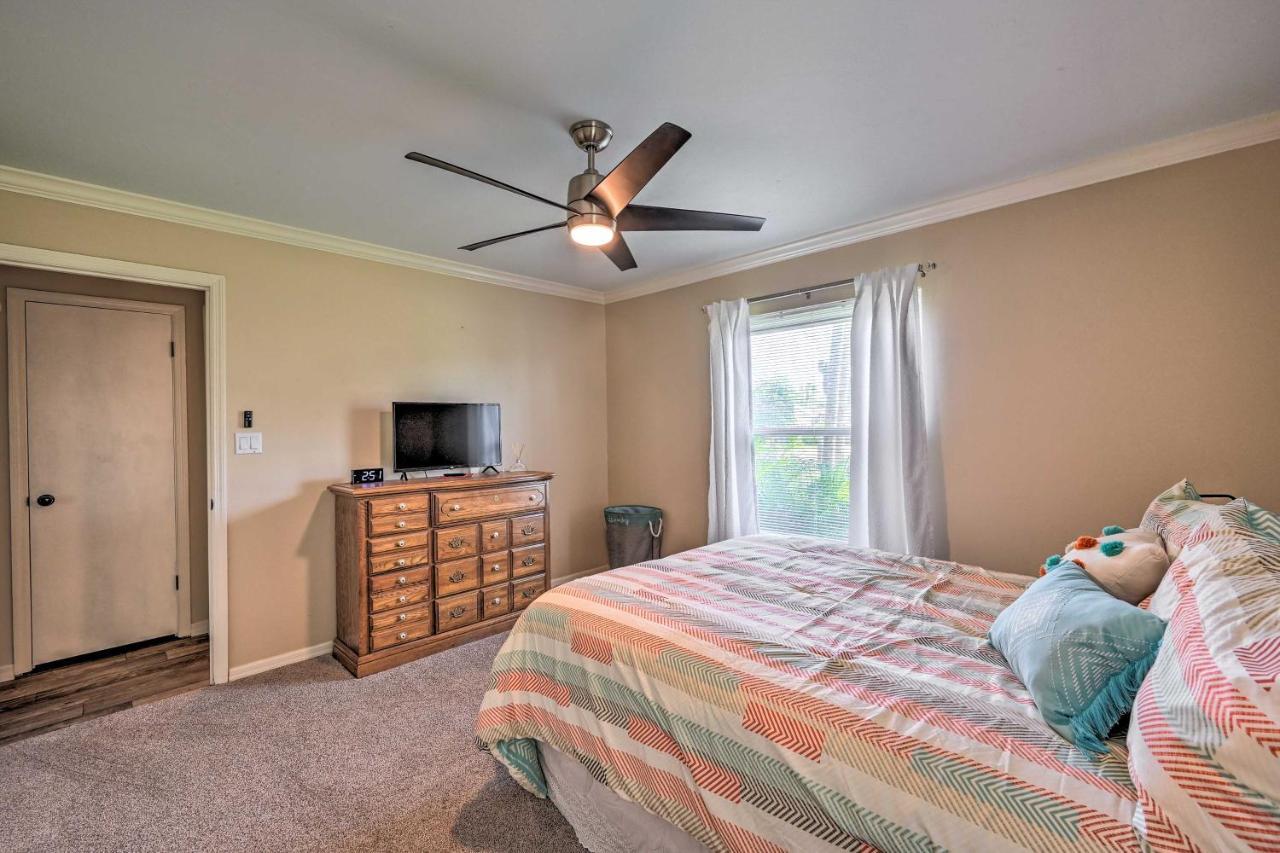 Waterfront Lake Placid Escape With Dock And Lanai Exterior photo