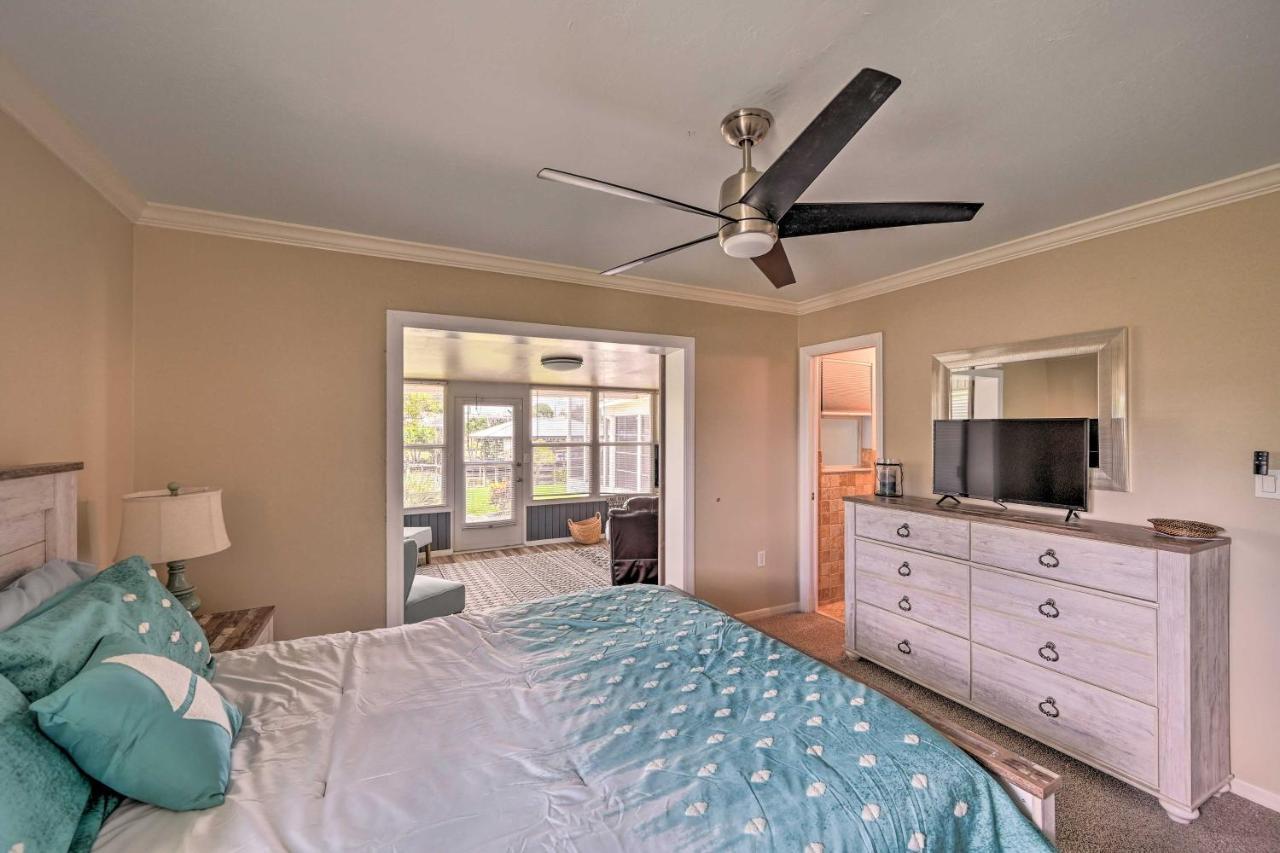 Waterfront Lake Placid Escape With Dock And Lanai Exterior photo
